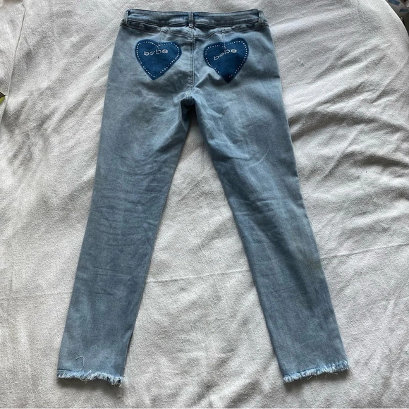 Bebe Heartbreaker Women's Skinny Jeans Light Wash Blue Heart Rhinestone Size 30 - Picture 3 of 11